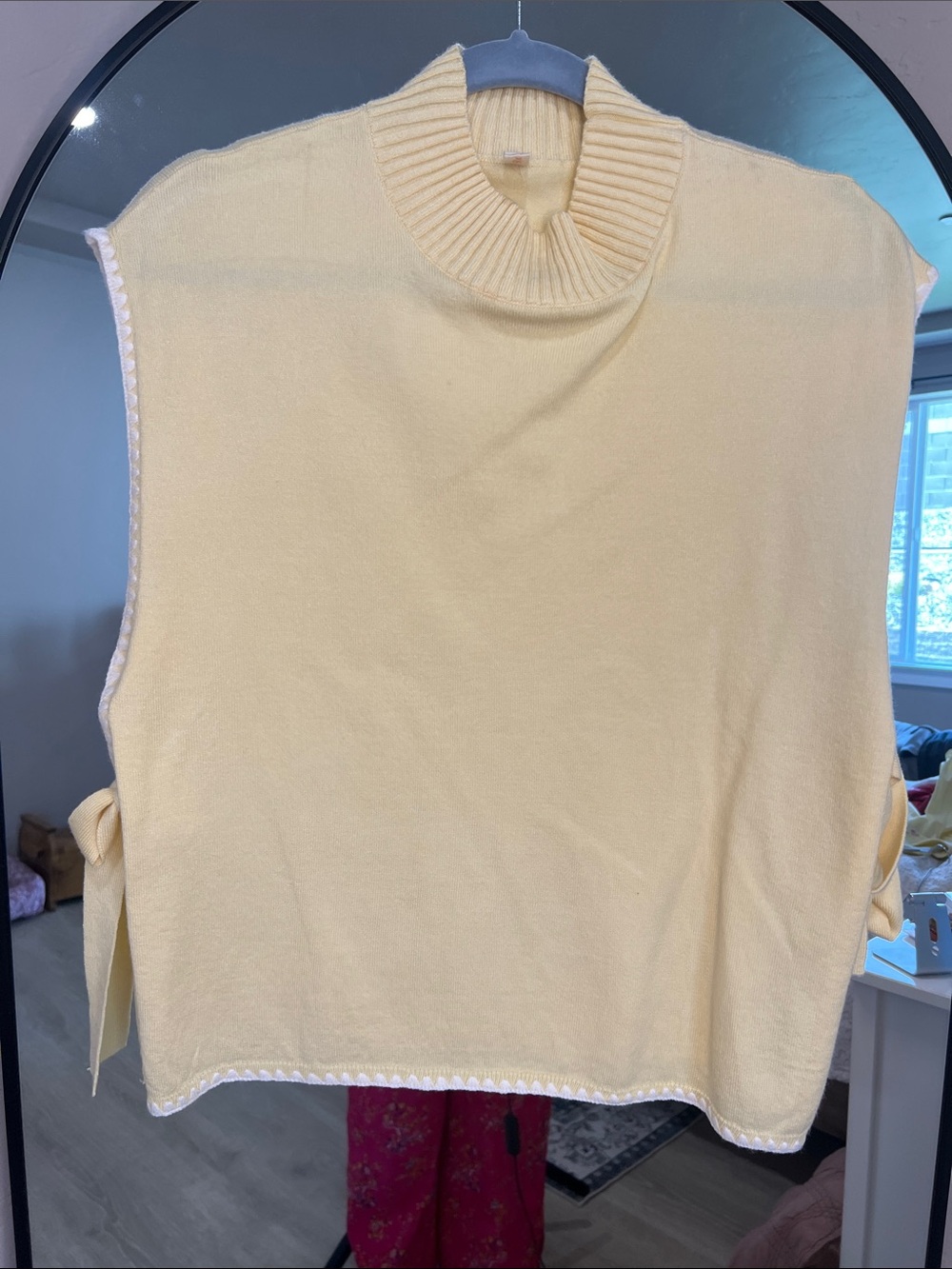Sleeveless Turtleneck Knit Vest in Soft Yellow with Tie Sides. Size M   NWOT